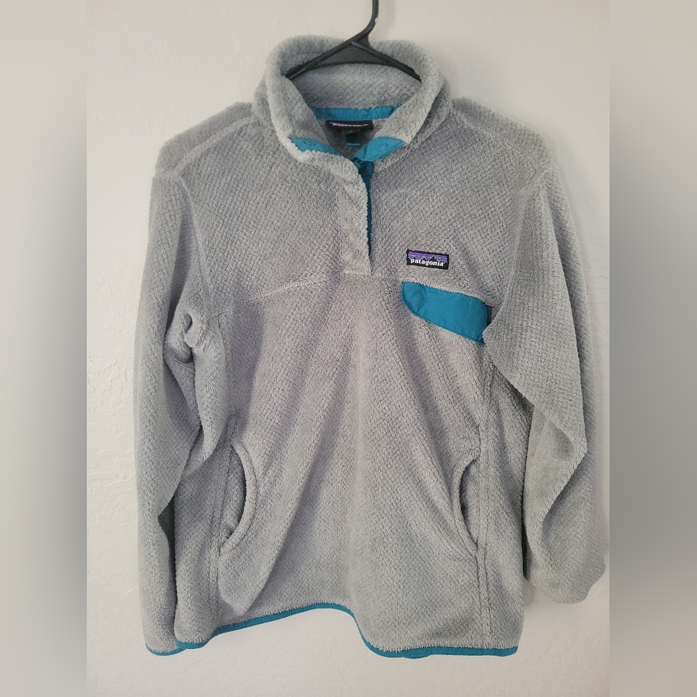 Patagonia Gray and Blue Fleece Pullover